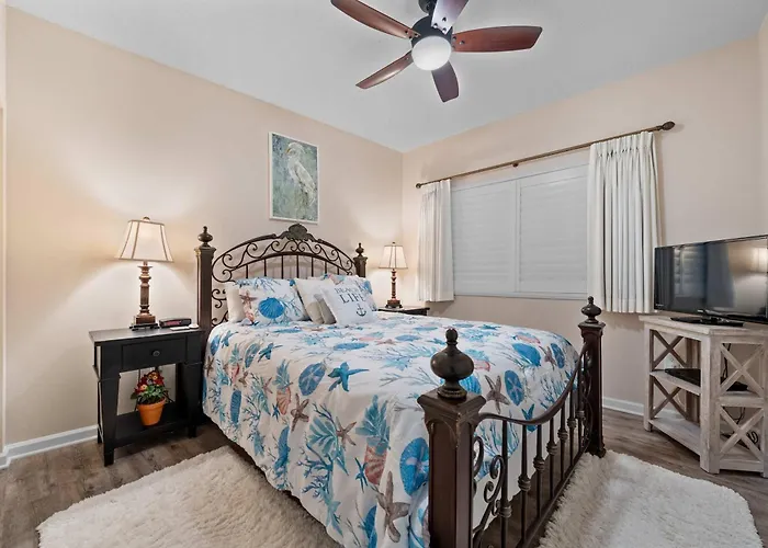 Apartment 2br Shared Pool Tennis Courts