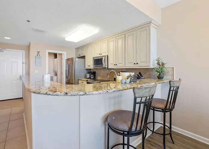 2br Shared Pool Tennis Courts Apartment *