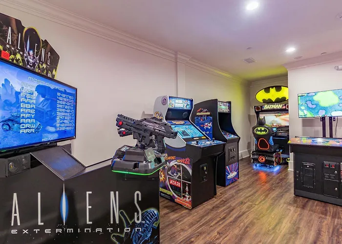 2br Shared Pool Tennis Courts Apartment