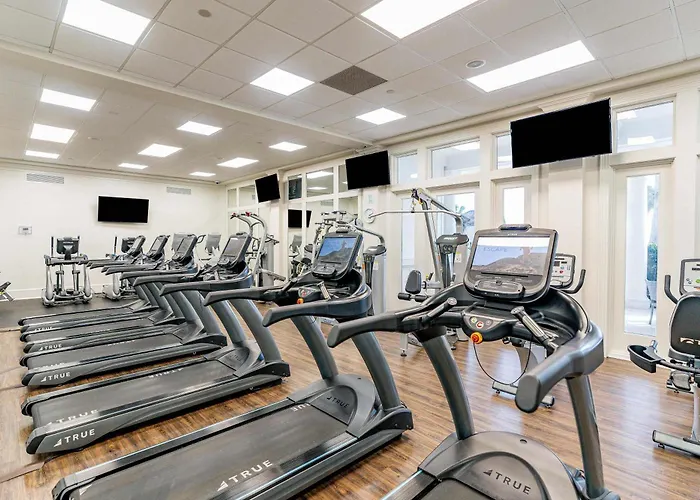 2br Shared Pool Tennis Courts